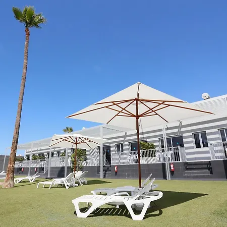 California Rooms מלון דירות 3*