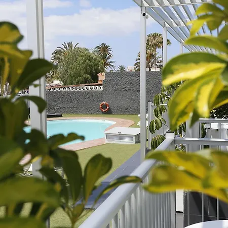 Апарт-отель California Rooms Сан-Бартоломе